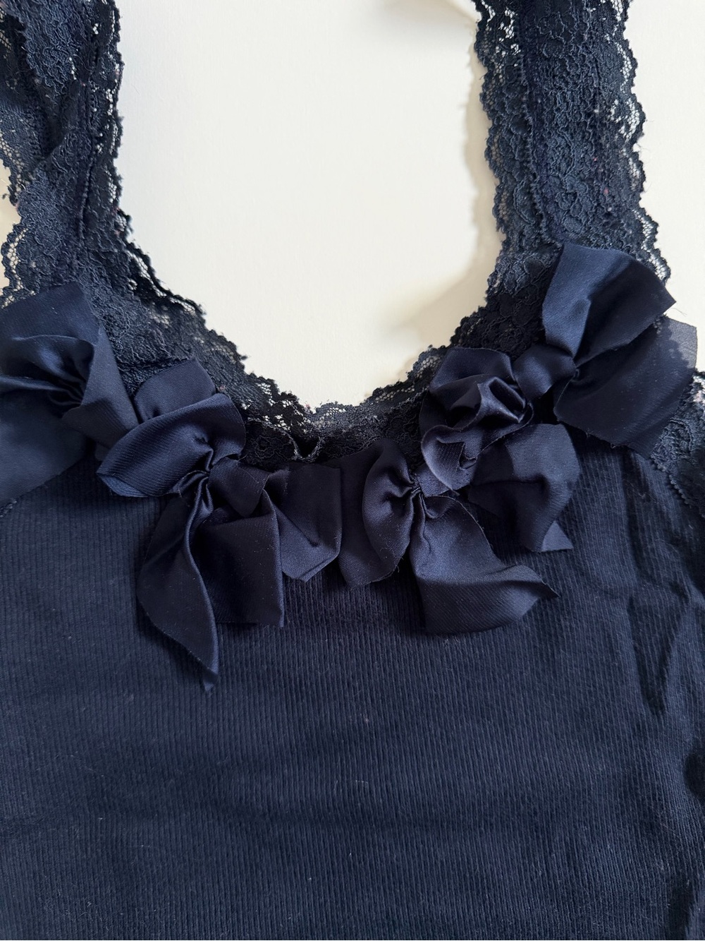 Hollister Navy Blue Lace Bow Ribbed Cami Tank Top - Picture 2 of 4